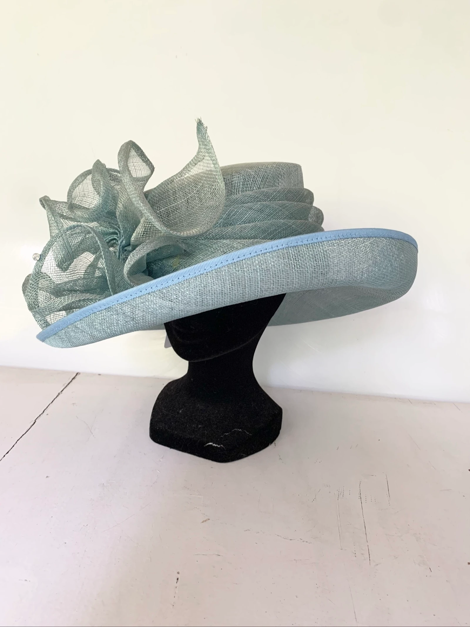Zeegroene vintage sinamay hoed maat 58